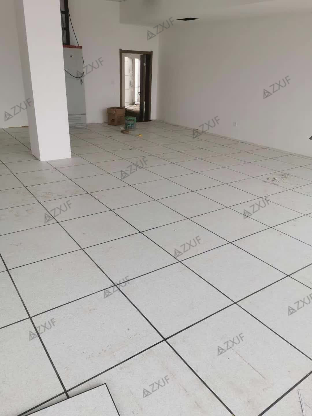 5f6089b3bfed9.jpg 沙排館安裝防靜電地板圖片 (2)_副本.jpg